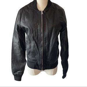 Ci Sono by  Cavalini black synthetic leather faux fur lined cozy jacket
